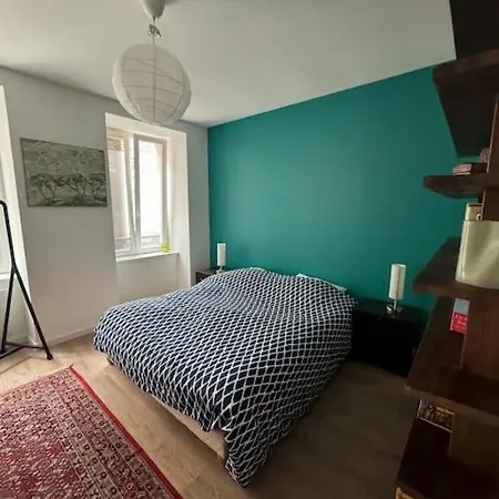 Au Calme Proche Centre Apartman *